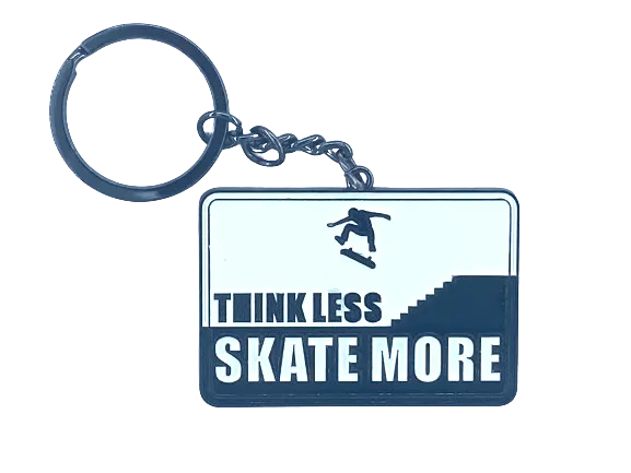 SURFPISTOLS Porte-Clés Think Less Skate More 30 mm